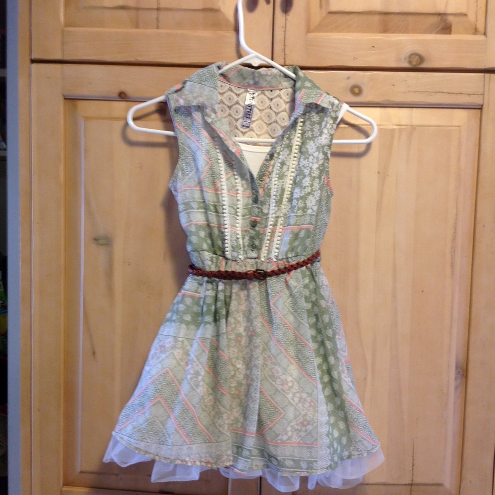 Girls size 7 dress